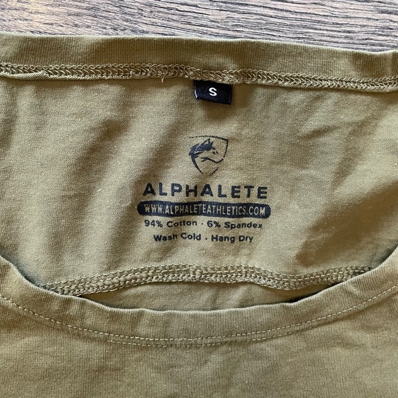 Alphalete T Shirt - Picture 3 of 4